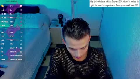 Alejandro online show from 06/15/26, 04:36