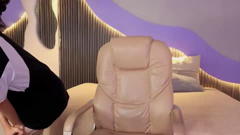 Alana online show from 02/02/26, 09:02