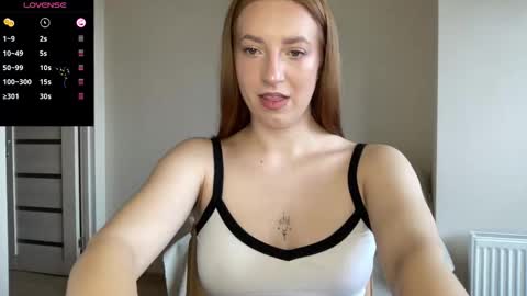 Snapshot of hot_lliinns chatting on 10/09/25, 10:24 Lina online show from 10/09/25, 10:24