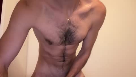 hot_men_athlete online show from 11/02/25, 03:36