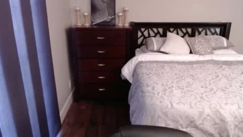 Rose Redwood online show from 02/02/26, 11:25