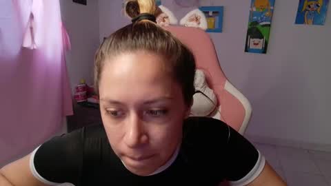 Mia online show from 02/07/26, 04:43