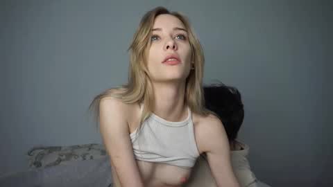 Sara and Sam online show from 11/21/25, 09:19