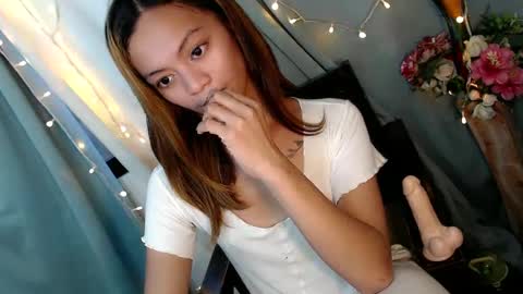 SWEET AGATHA online show from 01/17/25, 05:53