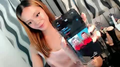 SWEET AGATHA online show from 01/20/25, 08:52