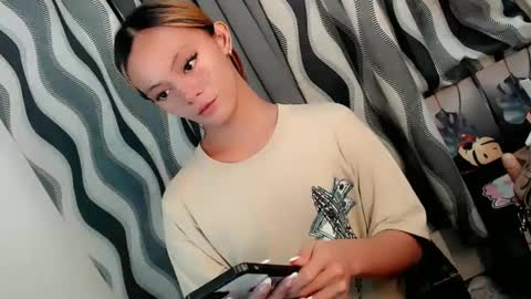 SWEET AGATHA online show from 01/30/25, 09:36