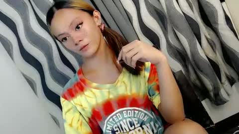 SWEET AGATHA online show from 02/01/25, 09:54