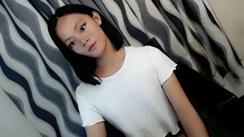 SWEET AGATHA online show from 03/04/25, 10:57