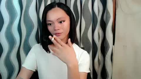 SWEET AGATHA online show from 03/05/25, 05:18