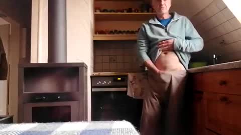 hot_pervert_games online show from 04/12/26, 10:09