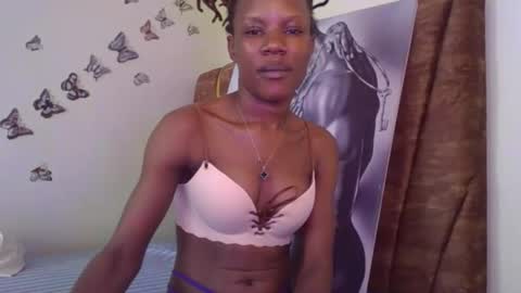 hot petite100 online show from 10/28/25, 08:40