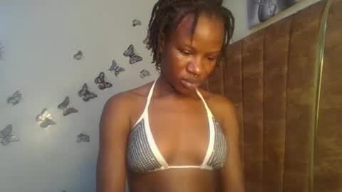 hot petite100 online show from 04/17/26, 04:04