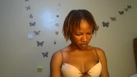 Snapshot of hot_petite100 chatting on 07/02/26, 07:14 hot petite100 online show from 07/02/26, 07:14