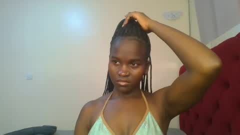 Petite online show from 07/09/26, 05:06