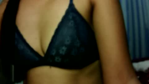 hot_quin11 online show from 02/04/25, 12:40