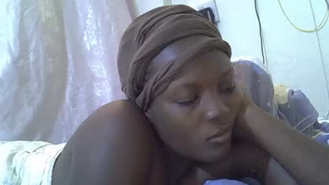 RAYLAH online show from 05/04/26, 07:48