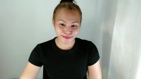 Selena online show from 10/04/25, 06:06