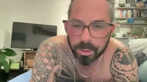 letmedoo2 online show from 03/11/26, 08:37