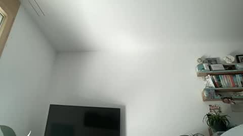 letmedoo2 online show from 04/21/26, 08:53