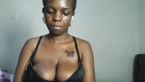 hot_sexxy_baby online show from 05/11/26, 09:23