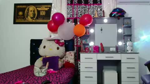 hot sexy bunny online show from 04/15/26, 01:40