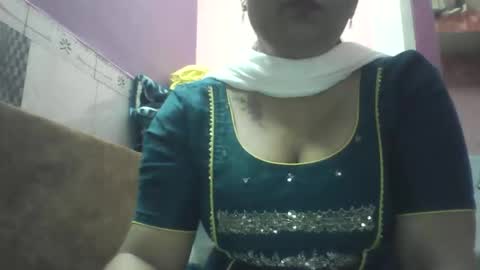 Tanvi online show from 03/19/26, 10:08
