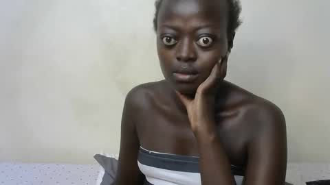hot_tashaa online show from 04/18/26, 09:04