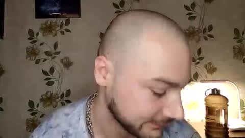 Snapshot of hotalphawolfxx chatting on 02/19/26, 09:22 Kristiyan online show from 02/19/26, 09:22