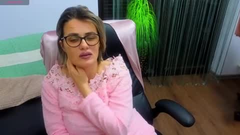 Lisa online show from 01/13/25, 07:43