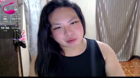 Snapshot of hotasian_mama chatting on 07/06/26, 10:56 Grace online show from 07/06/26, 10:56