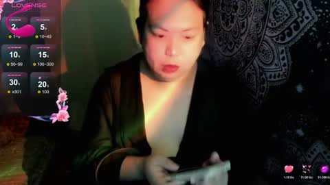 Snapshot of hotasian_mama chatting on 07/19/26, 09:57 Grace online show from 07/19/26, 09:57