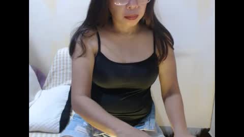 hotasianyue69 online show from 01/10/26, 06:53