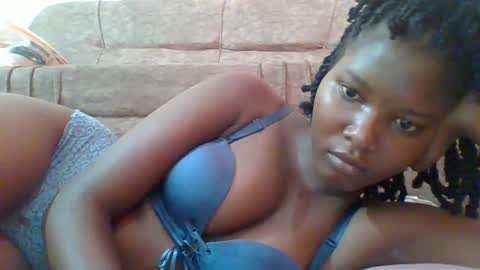 love online show from 02/12/25, 08:27