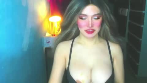 Snapshot of hotbabe_tanya chatting on 05/24/26, 02:38 T A N Y A online show from 05/24/26, 02:38