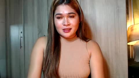 Snapshot of hotbabealjie chatting on 02/10/25, 12:39 Aljie online show from 02/10/25, 12:39