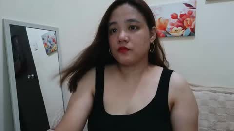 Lynn online show from 12/15/25, 05:55