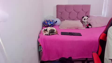 lesly and ander online show from 10/02/25, 07:21