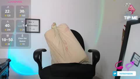 Alex Neon online show from 11/08/25, 07:23