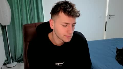 Hotboyshorny online show from 03/23/26, 09:02