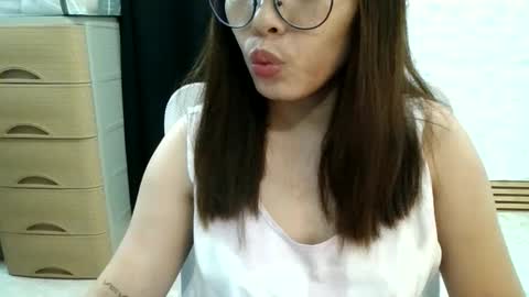 hotchick2099 online show from 03/27/26, 01:11