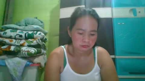 hotchicks4uxx online show from 02/25/25, 04:03