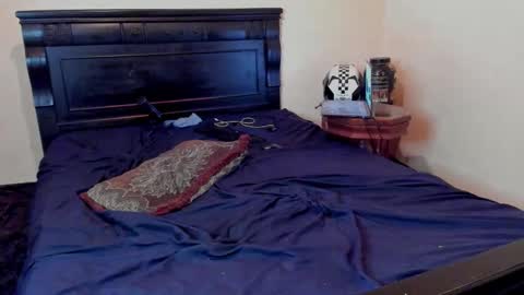 Yikes online show from 10/30/25, 12:45