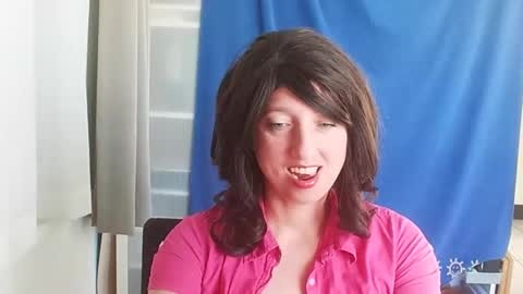 Snapshot of hotdestany chatting on 12/16/24, 09:24 Hot Destany online show from 12/16/24, 09:24