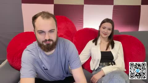 Snapshot of hotduoplay chatting on 05/17/26, 06:37 Max and Alina online show from 05/17/26, 06:37