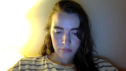 effy online show from 10/04/25, 09:24