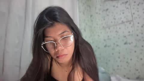 Snapshot of hotestpinayxxx chatting on 06/09/26, 02:01 hotestpinayxxx online show from 06/09/26, 02:01