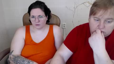 Snapshot of hotfiremommy chatting on 01/30/25, 01:53 LimonkaFire online show from 01/30/25, 01:53