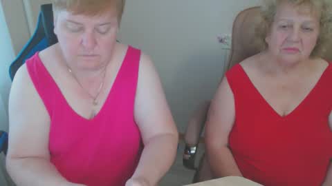 Snapshot of hotfiremommy chatting on 09/08/25, 04:17 LimonkaFire online show from 09/08/25, 04:17