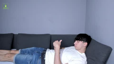 Snapshot of hotflirtyfella chatting on 05/06/26, 05:46 QUENTIN online show from 05/06/26, 05:46