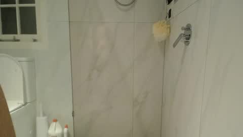 hotforit01 online show from 02/16/25, 09:04